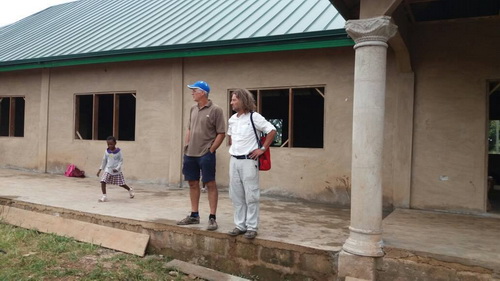 2 Salzburger Lehrer in Ghana